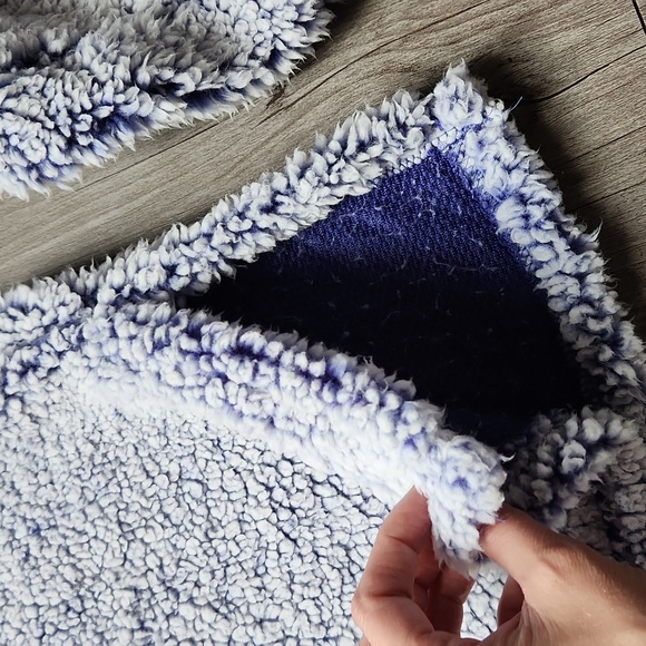 Snuggle Cozy Sherpa Teddy Half-Zip pullover Size Large Snow Day Winter Warm - Picture 4 of 8